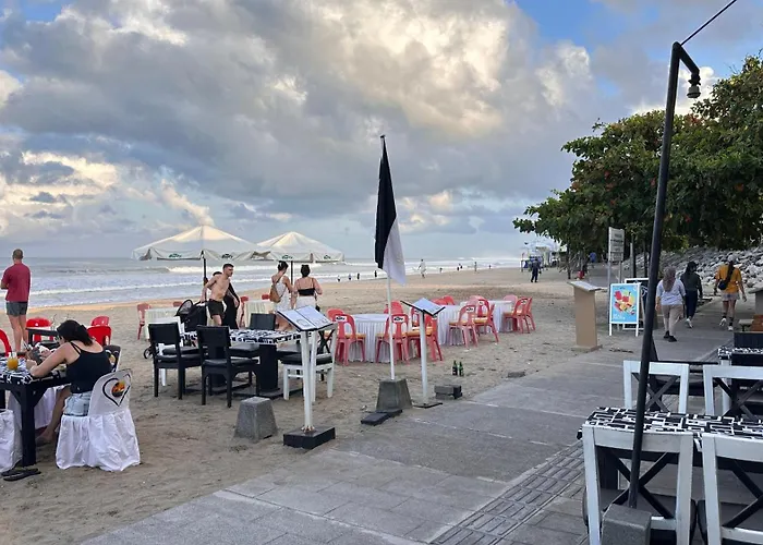 アパート Nattaya At The Jayakarta Bali